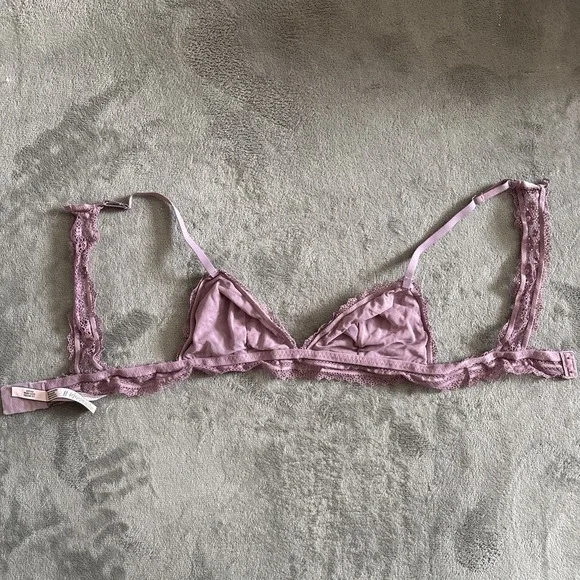 Victorias Secret Bralette Large Purple Sheer Lace Racerback NWOT‎ - Picture 6 of 7